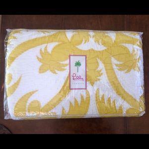 Lilly Pulitzer coconut palm tree twin quilt (Rare) Palm Beach Yellow/￼￼ White